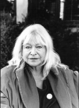 Paemel, Monika van