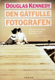 Omslagsbild för Den gåtfulle fotografen