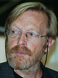 Poträttbild av Tomas Löfström