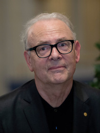 Poträttbild av Patrick Modiano