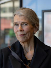 Poträttbild av Cilla Naumann