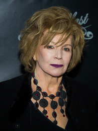 Poträttbild av Edna O'Brien