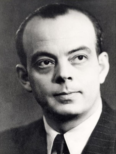 Portrait image of Antoine de Saint-Exupéry