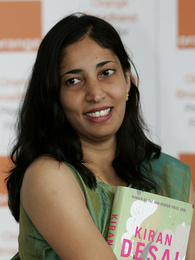 Poträttbild av Kiran Desai