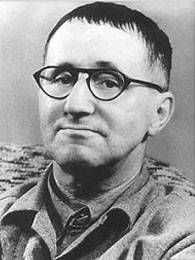 Författarporträtt av Brecht, Bertolt