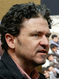 Poträttbild av Dave Eggers