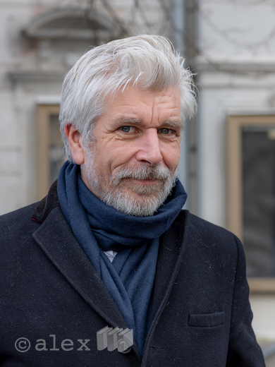 Portrait image of Karl Ove Knausgård