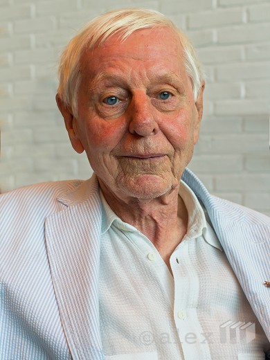 Författarporträtt av Enzensberger, Hans Magnus