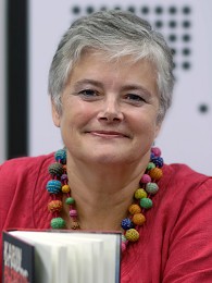 Poträttbild av Karin Alfredsson