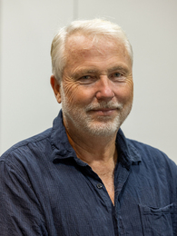 Poträttbild av Mikael Bergstrand