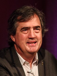 Poträttbild av Sebastian Barry