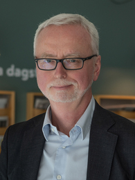 Poträttbild av Dick Harrison