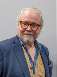 Poträttbild av Fredrik Lindström