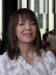 Poträttbild av Elisabeth Hjorth