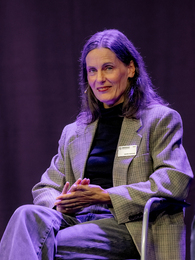 Poträttbild av Monica Isakstuen