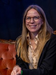 Poträttbild av Linda Jones