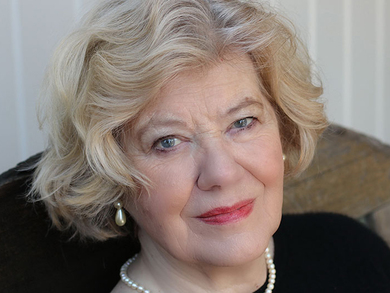 Poträttbild av Anne Perry