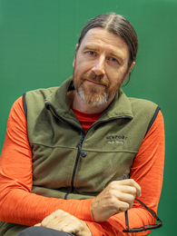 Poträttbild av Per Hellgren