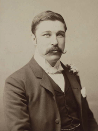 Poträttbild av Fergus Hume