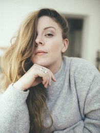 Poträttbild av Aline Lilja Gladh