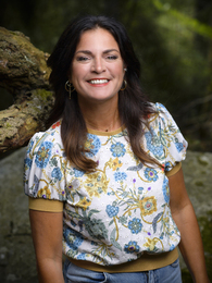 Poträttbild av Ylva Hällen