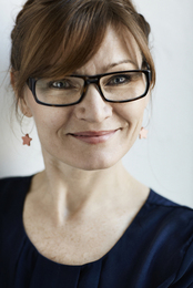 Poträttbild av Anja Hitz